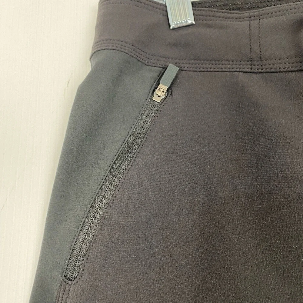 The North Face Mens Size 32 Shorts Black Pockets Adjustable‎ Waist Low Rise